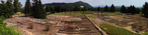 Panoramica dell'area archeologica di Libarna