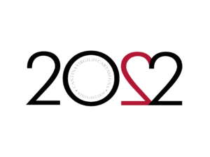 Etichetta per bottiglie di vino con sfondo bianco e scritta "2022" in bianco. La terza cifra, il secondo due è in rosso e girato allo specchio in modo da formare con l'ultimo due un cuore.
